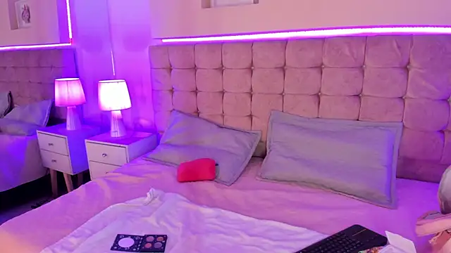 Megan Morphy online show from February 19, 1:29 pm