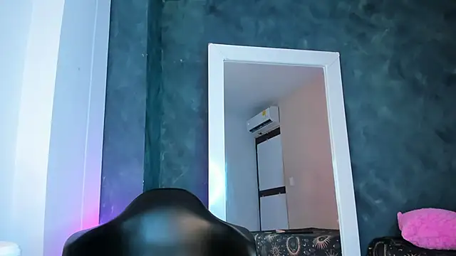 BySabrina online show from March 31, 12:27 pm