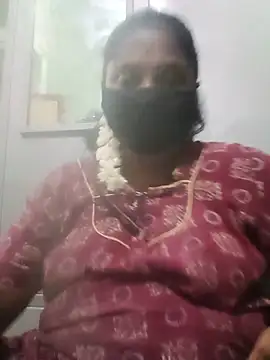 Snapshot of tamilkaviya431 chatting on July 16, 6:14 pm tamilkaviya431 online show from July 16, 6:14 pm
