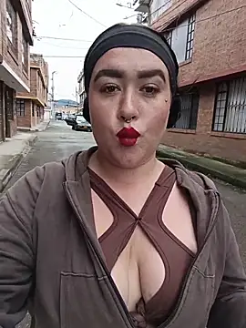 Freckless  online show from April 15, 7:32 pm