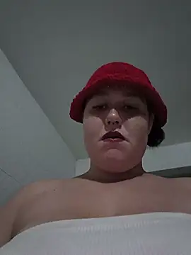 Freckless  online show from April 21, 12:01 am