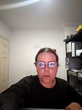 Snapshot of Blanquita_vip chatting on February 18, 2:24 pm Blanquita vip online show from February 18, 2:24 pm