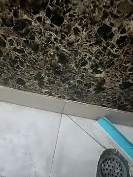 Snapshot of ashi16969 chatting on February 18, 9:16 am ashi16969 online show from February 18, 9:16 am