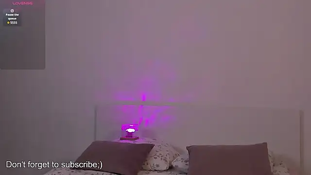 Snapshot of WetKaylaa chatting on March 3, 11:49 am WetKaylaa online show from March 3, 11:49 am