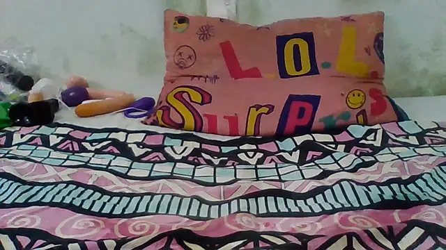 Snapshot of Dreamy_doll01 chatting on May 26, 8:16 pm Dreamy doll01 online show from May 26, 8:16 pm