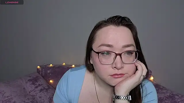 Snapshot of Daina_waga chatting on February 18, 1:34 am Daina waga online show from February 18, 1:34 am