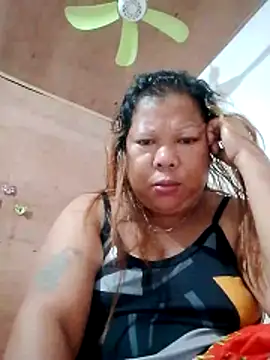 Snapshot of chubbysexy28 chatting on February 23, 10:07 pm chubbysexy28 online show from February 23, 10:07 pm