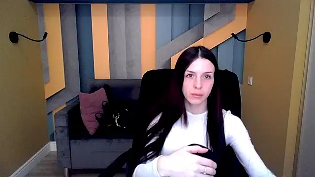 Snapshot of NoirDiva chatting on February 25, 6:45 am NoirDiva online show from February 25, 6:45 am