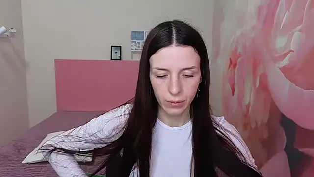 Snapshot of NoirDiva chatting on March 3, 6:52 am NoirDiva online show from March 3, 6:52 am