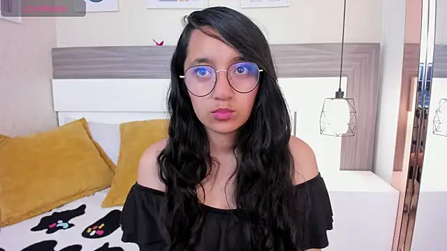 Emilyblussh online show from March 3, 6:36 pm