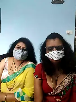 Snapshot of Kannadasexywifes chatting on May 4, 1:34 am Kannadasexywifes online show from May 4, 1:34 am