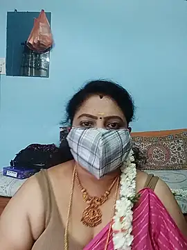 Snapshot of Kannadasexywifes chatting on May 18, 6:41 am Kannadasexywifes online show from May 18, 6:41 am