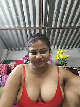 Snapshot of Kiya_6543 chatting on May 22, 2:22 pm Kiya 6543 online show from May 22, 2:22 pm