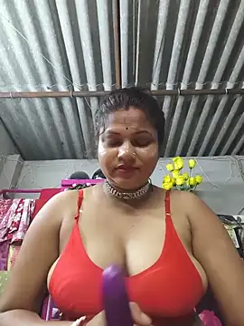 Snapshot of Kiya_6543 chatting on May 31, 6:20 pm Kiya 6543 online show from May 31, 6:20 pm