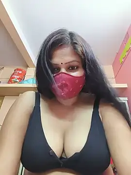 Snapshot of Kiya_6543 chatting on June 28, 5:41 pm Kiya 6543 online show from June 28, 5:41 pm