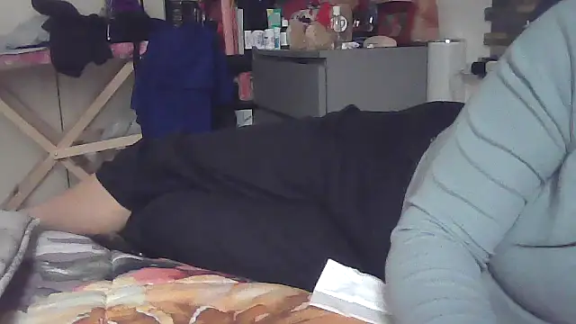 Snapshot of luanahot1 chatting on February 15, 11:41 am luanahot1 online show from February 15, 11:41 am