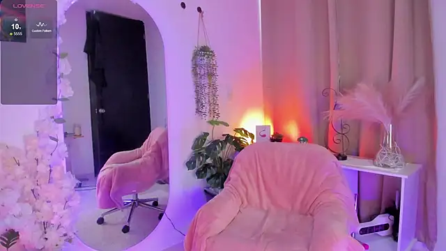 NahomyVega online show from May 28, 7:44 pm