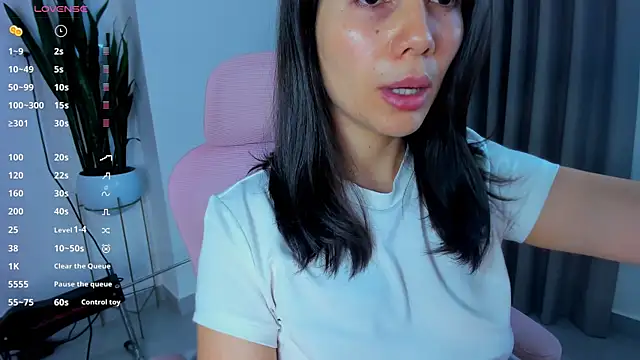 Snapshot of sara_ospina22 chatting on July 30, 7:13 pm sara ospina22 online show from July 30, 7:13 pm