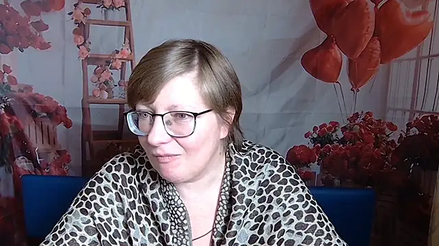 Snapshot of RadaChudna chatting on February 25, 5:50 am RadaChudna online show from February 25, 5:50 am