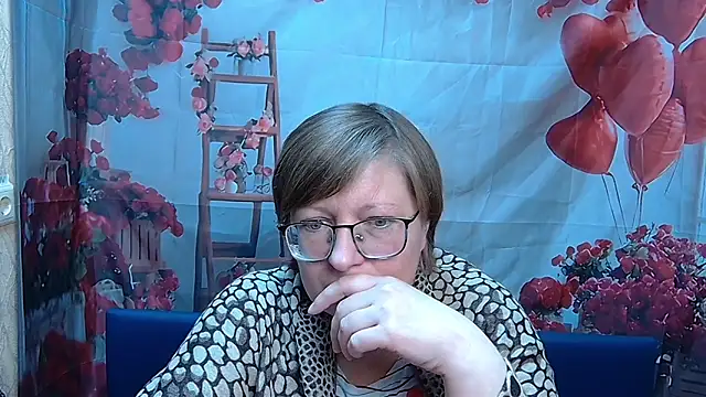 Snapshot of RadaChudna chatting on February 27, 12:16 pm RadaChudna online show from February 27, 12:16 pm