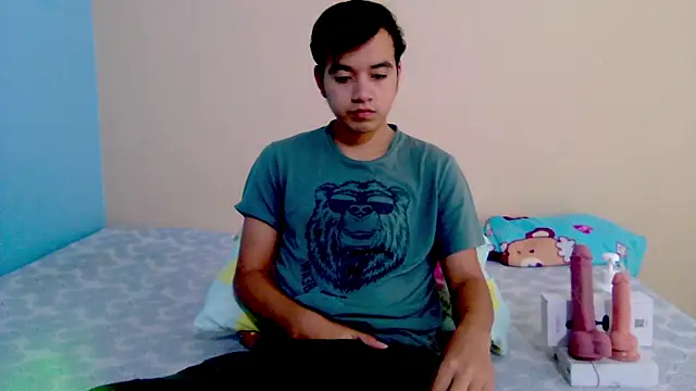 Snapshot of IronDante chatting on May 4, 12:12 pm IronDante online show from May 4, 12:12 pm