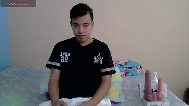 Snapshot of IronDante chatting on July 21, 12:18 pm IronDante online show from July 21, 12:18 pm