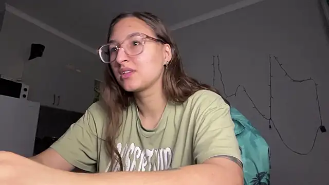 YettaUrive online show from February 26, 2:38 pm