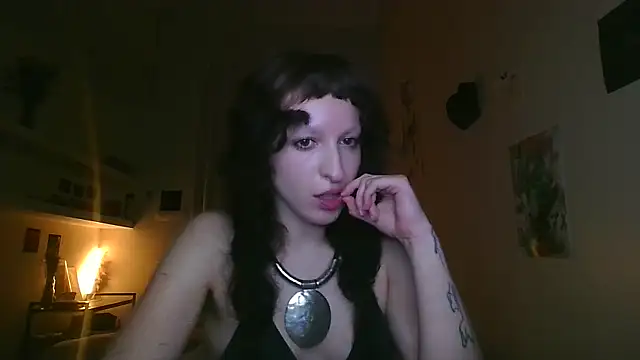 rhizomata online show from June 5, 9:09 pm