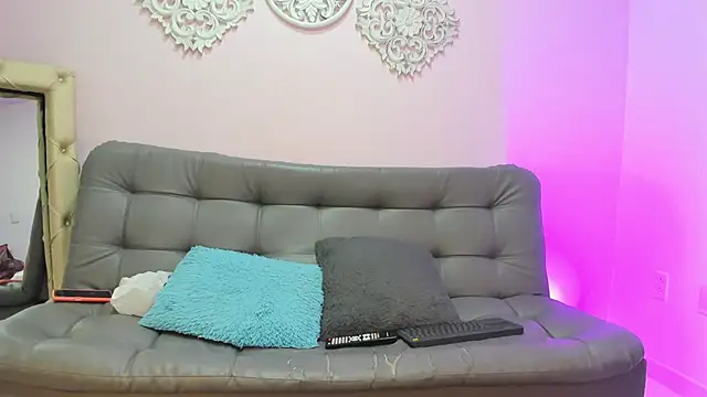 Snapshot of lily_rose1 chatting on April 28, 8:58 pm lily rose1 online show from April 28, 8:58 pm