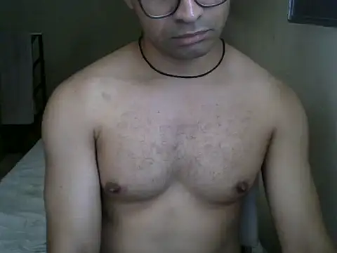 Snapshot of honeybatista chatting on February 15, 5:09 pm honeybatista online show from February 15, 5:09 pm