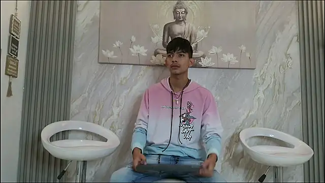 KITTY BOSH online show from April 7, 1:11 pm