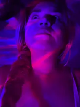 violet-grey online show from July 9, 11:36 am