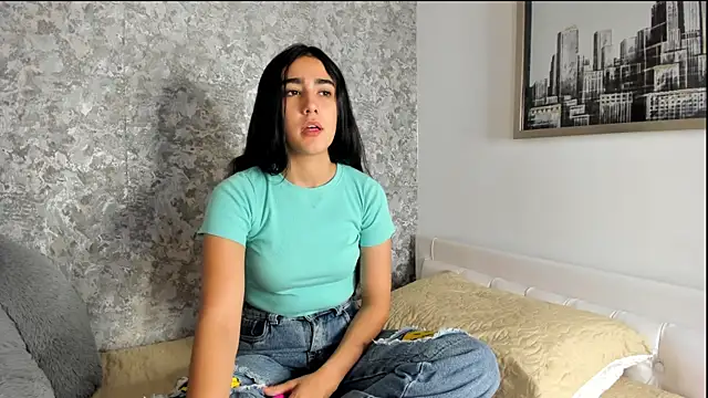 Anika H online show from April 1, 12:06 pm