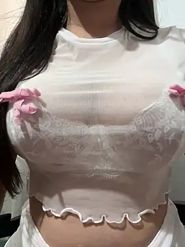 BabiCastelari online show from February 28, 1:34 pm