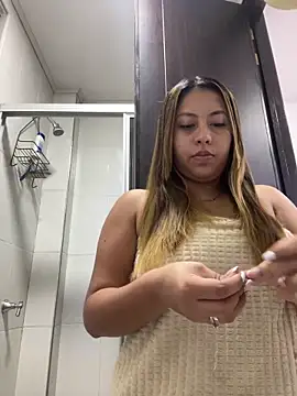 Emiily joee  online show from April 5, 9:56 pm