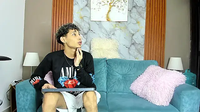 YOUNG BOYS HELL online show from March 12, 1:12 am