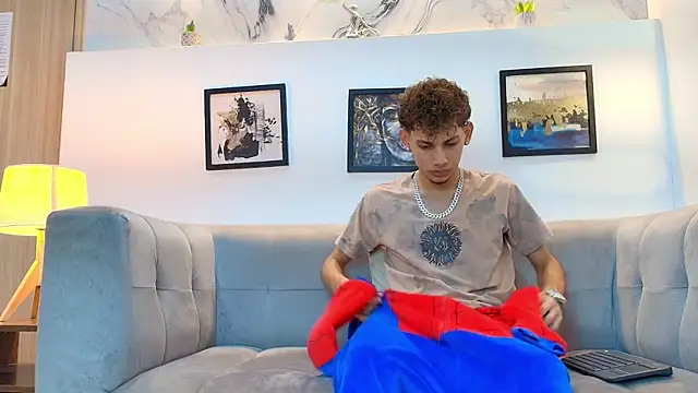 YOUNG BOYS HELL online show from May 6, 1:57 am