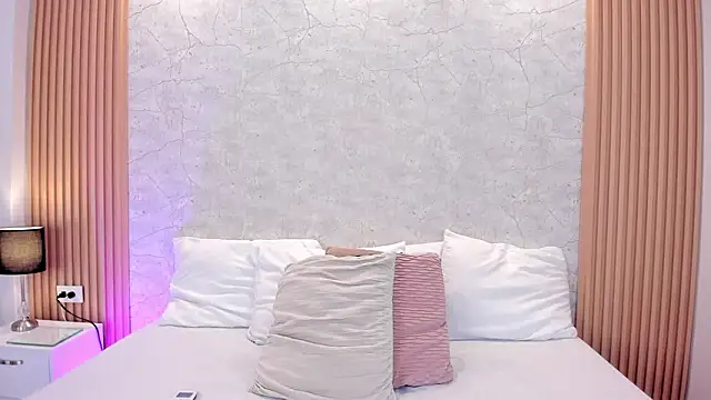 AlanaaWalker online show from February 23, 9:12 pm