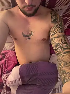 derallerechte001 online show from March 9, 9:35 am