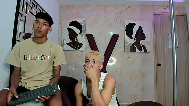 GREEN BOYS online show from March 27, 1:22 am