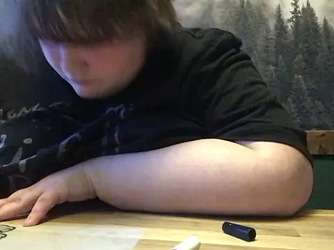 Snapshot of plushietoy chatting on March 4, 1:55 am plushietoy online show from March 4, 1:55 am