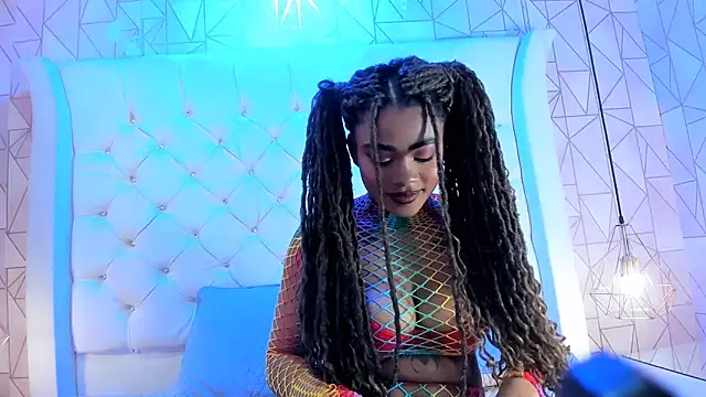 Malikasoleil online show from March 1, 5:31 am