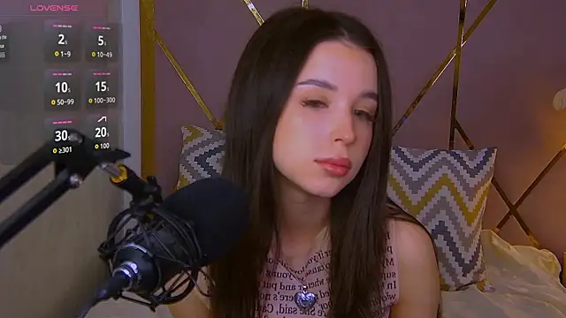 LanaLedger online show from February 17, 11:07 am