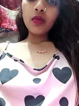 Snapshot of samayra1144 chatting on February 21, 12:06 pm samayra1144 online show from February 21, 12:06 pm