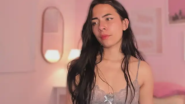 Snapshot of Ivyy_sweet_ chatting on April 22, 8:10 pm Ivyy sweet online show from April 22, 8:10 pm