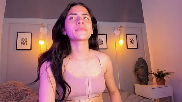Snapshot of Ivyy_sweet_ chatting on May 19, 1:56 am Ivyy sweet online show from May 19, 1:56 am