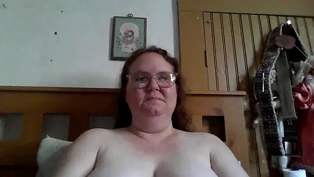 naughty queen1 online show from May 10, 7:19 pm