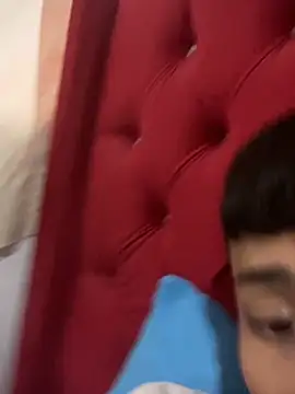 glopetitooo online show from February 15, 4:14 pm