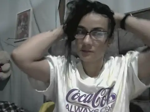 Snapshot of allysoon chatting on February 16, 12:51 am allysoon online show from February 16, 12:51 am