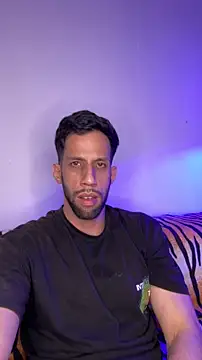Snapshot of Karim_mansur chatting on May 23, 4:39 am Karim mansur online show from May 23, 4:39 am